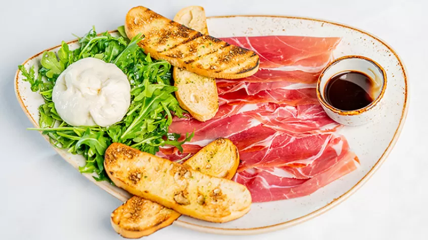 Burrata & Prosciutto